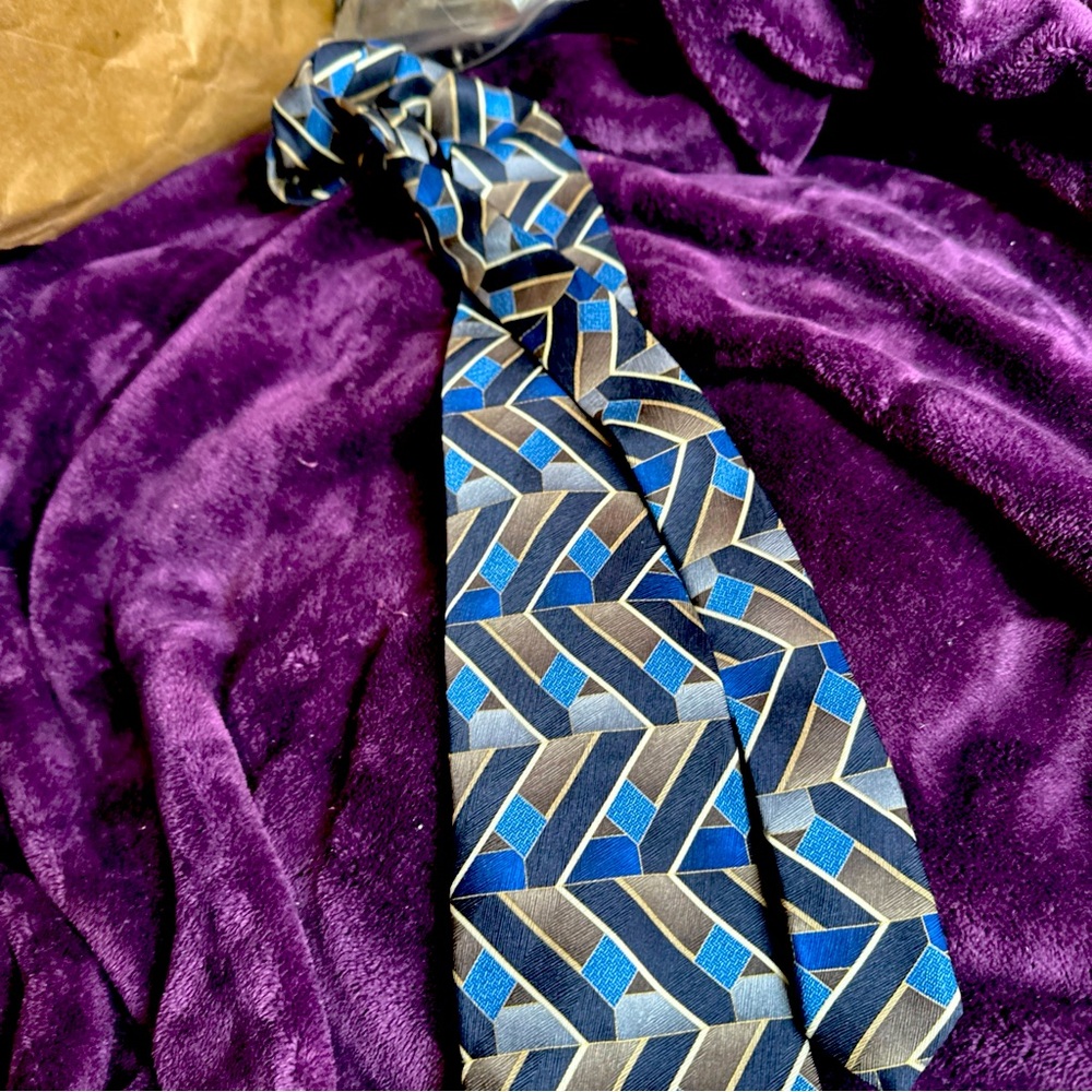 Geometric Blue and Gray Men's Tie